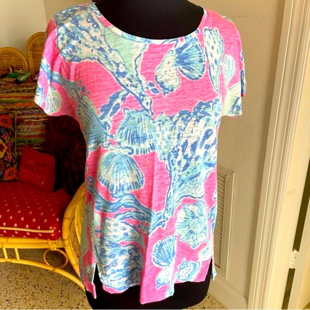 LILLY PULITZER Short Sleeve Cool Pink Blue Sea Shells knit TOP! Great condition